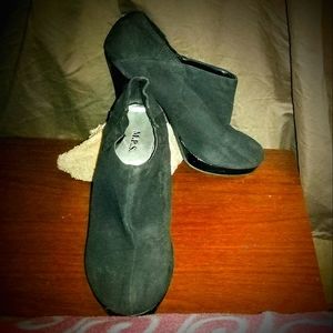 M.P.S. Ankle Boots with 4 and 1/2 inch heel!!!